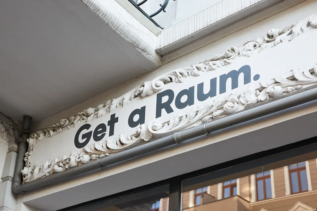 Außenansicht der Kabine bei Tag